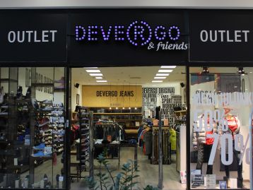 DEVERGO & FRIENDS-GYŐR PLÁZA