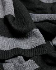 BLACK WOMEN'S KNITTED SCARF