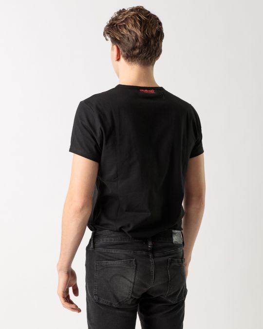 BLACK MEN'S UNDERSHIRT 1U22FW2006SS0205