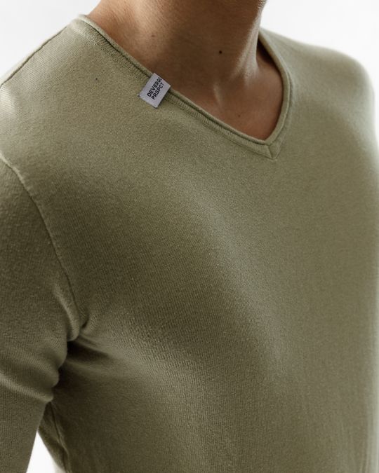KHAKI MEN'S V-NECK SWEATER 1D23SS6000LS0106