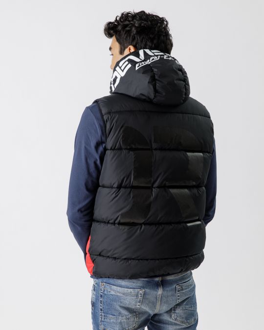 PIROS FÉRFI RÖVID MELLÉNY 1D23FW7011SL1600