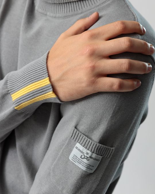 SZÜRKE FÉRFI KÖTÖTT PULÓVER 1D23FW6005LS1101