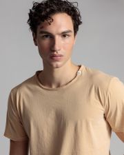 BEIGE MEN'S T-SHIRT