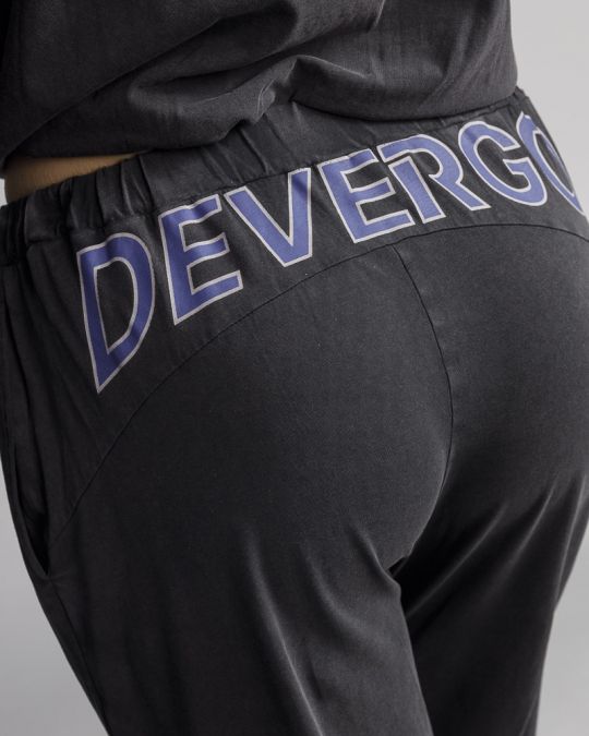 SZÜRKE NŐI MELEGÍTŐ NADRÁG 2D24SS1593LP0224