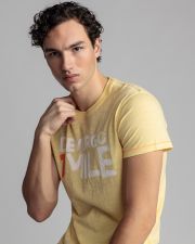 YELLOW MEN'S T-SHIRT