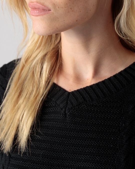 FEKETE NŐI KÖTÖTT PULÓVER 2D24FW6511LS1101