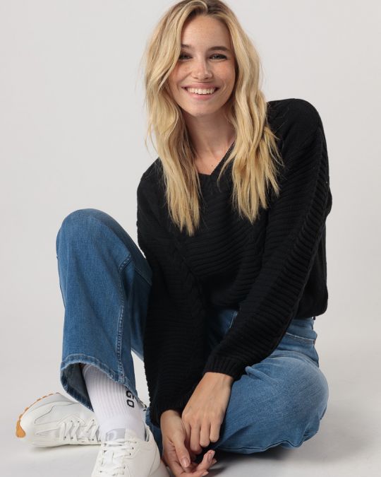 FEKETE NŐI KÖTÖTT PULÓVER 2D24FW6511LS1101