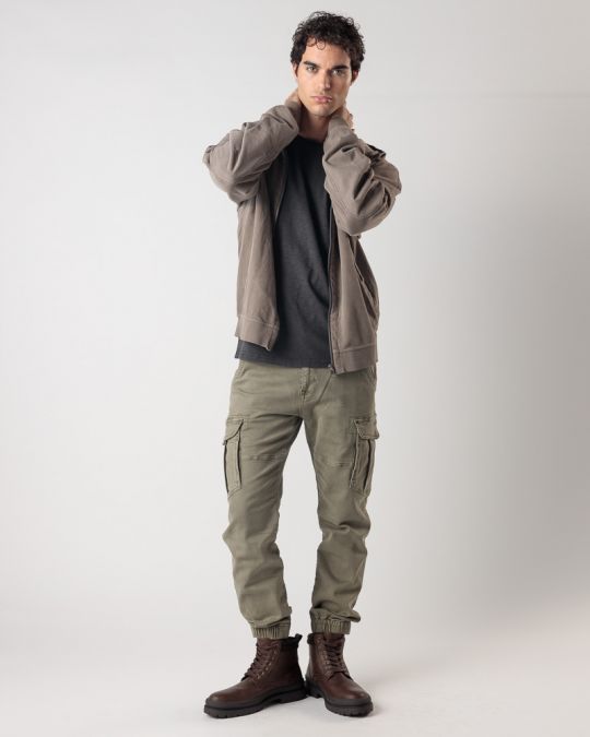 BARNA FÉRFI CIPZÁRAS FELSŐ 1D24FW4073KA0706