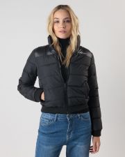 FEKETE NŐI RÖVID KABÁT