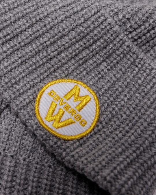 SZÜRKE FÉRFI KÖTÖTT SAPKA 1D24FW8001HA1101