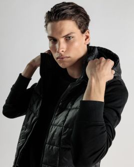 FEKETE FÉRFI MELLÉNY 1D25SS7000SL1600