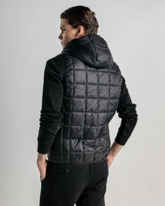 FEKETE FÉRFI MELLÉNY 1D25SS7000SL1600