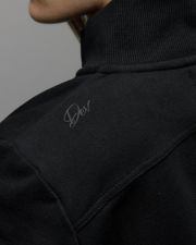 FEKETE NŐI CIPZÁRAS PULÓVER