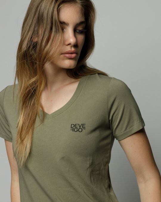 KHAKI NŐI V-NYAKÚ RÖVID UJJÚ PÓLÓ 2D25FW4514SS0205
