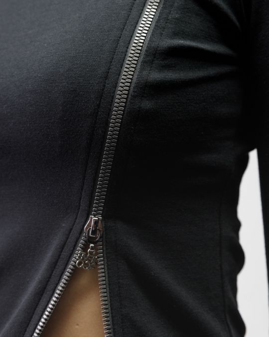 FEKETE NŐI HOSSZÚ UJJÚ CIPZÁRAS PÓLÓ 2D25FW4540LS0204