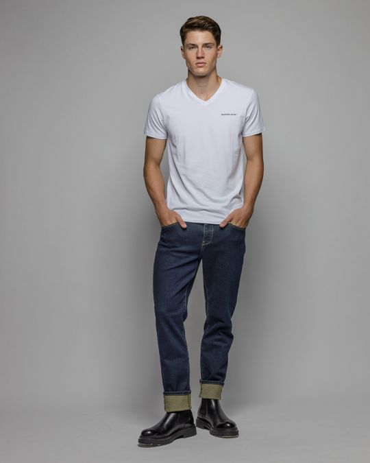 FEHÉR FÉRFI V-NYAKÚ RÖVID UJJÚ PÓLÓ 1D25FW4041SS0205