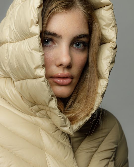 BEIGE WOMEN'S SHORT COAT 2D25FW3574KA1600