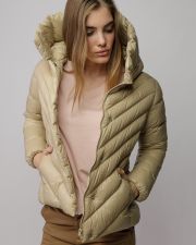 BEIGE WOMEN'S SHORT COAT