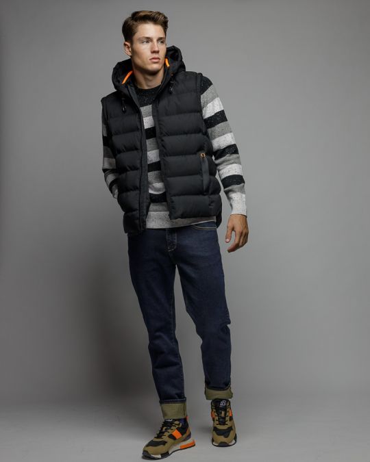 FEKETE FÉRFI KAPUCNIS MELLÉNY 1D25FW7070SL1600