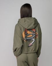 KHAKI NŐI KAPUCNIS CIPZÁRAS PULÓVER