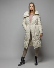 TÖBBSZÍNŰ NŐI BOLYHOS KÖTÖTT PULÓVER