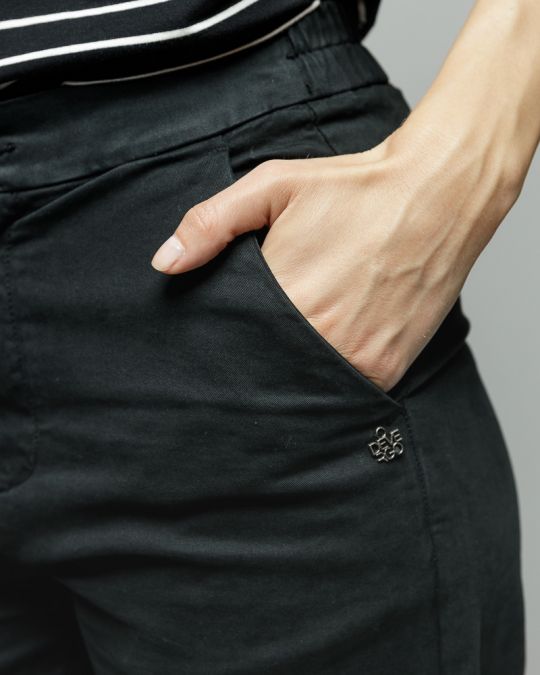 FEKETE NŐI CHINO NADRÁG 2D25FW1542LP6106