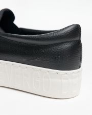 FEKETE NŐI BALERINA - HELIA PU