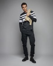 FEKETE FÉRFI HOSSZÚ UJJÚ CSÍKOS PÓLÓ