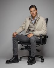 BARNA FÉRFI KÖTÖTT PULÓVER