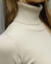 BÉZS NŐI KÖTÖTT RUHA