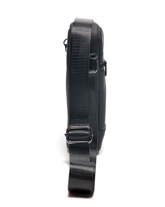 FEKETE FÉRFI TÁSKA 1D25FW8087BG9000