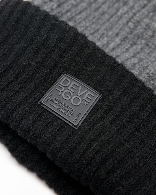 SZÜRKE FÉRFI KÖTÖTT SAPKA 1D25FW8013HA1100