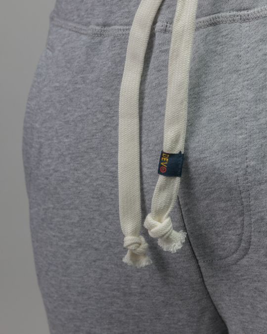 SZÜRKE FÉRFI MELEGÍTŐ NADRÁG 1D26SS1184LP0705