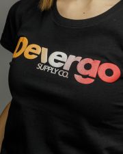 BLACK WOMEN'S SHORT SLEEVE T-SHIRT