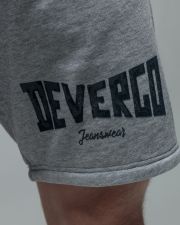 SZÜRKE FÉRFI RÖVIDNADRÁG