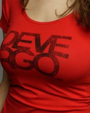 PIROS NŐI RÖVID UJJÚ PÓLÓ