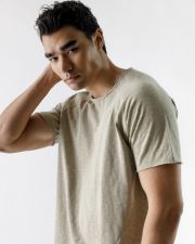 SZÜRKE FÉRFI KÖRNYAKÚ PÓLÓ