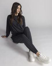 SZÜRKE NŐI PULÓVER