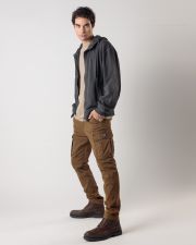 FEKETE FÉRFI CIPZÁRAS FELSŐ