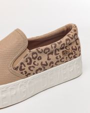 BROWN WOMEN'S SLIP-ON SHOES - HELIA