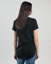 BLACK WOMEN'S T-SHIRT