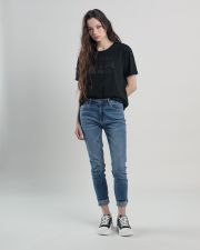 BLACK WOMEN'S T-SHIRT