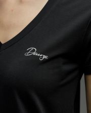 FEKETE NŐI V-NYAKÚ RÖVID UJJÚ PÓLÓ