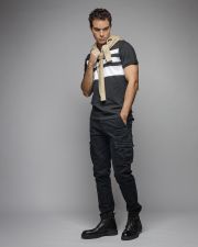 FEKETE FÉRFI OLDALZSEBES NADRÁG