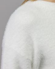 WHITE WOMEN'S FUZZY KNITTED SWEATER