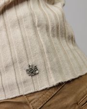 BEIGE WOMEN'S KNITTED SWEATER