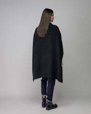 BLACK WOMEN'S KNITTED PONCHO