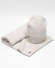 FEHÉR NŐI KÖTÖTT SAPKA