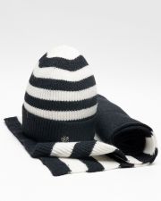 FEKETE NŐI KÖTÖTT SAPKA