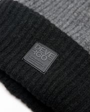 SZÜRKE FÉRFI KÖTÖTT SAPKA